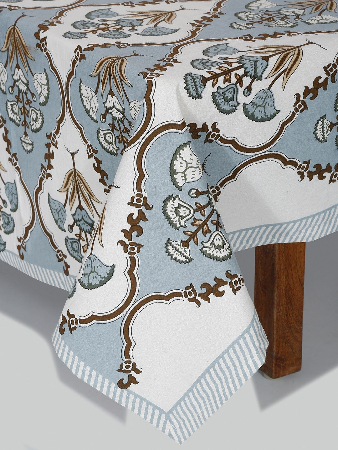 White & Grey Floral King Bedsheet with 2 Pillow Covers