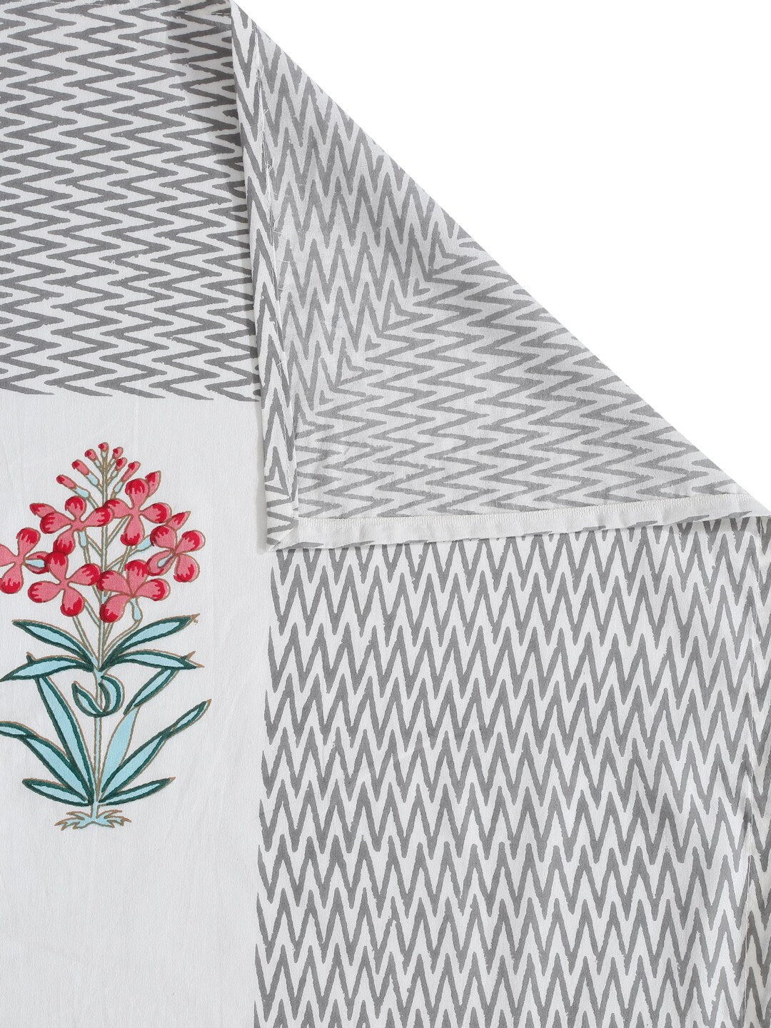 White & Grey Floral Pure Cotton King Bedsheet With 2 Pillow Covers