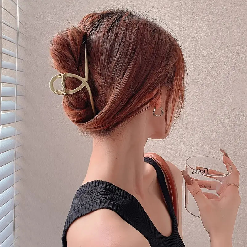Large Stylish and Durable Metal Hair Claw Clip for Women