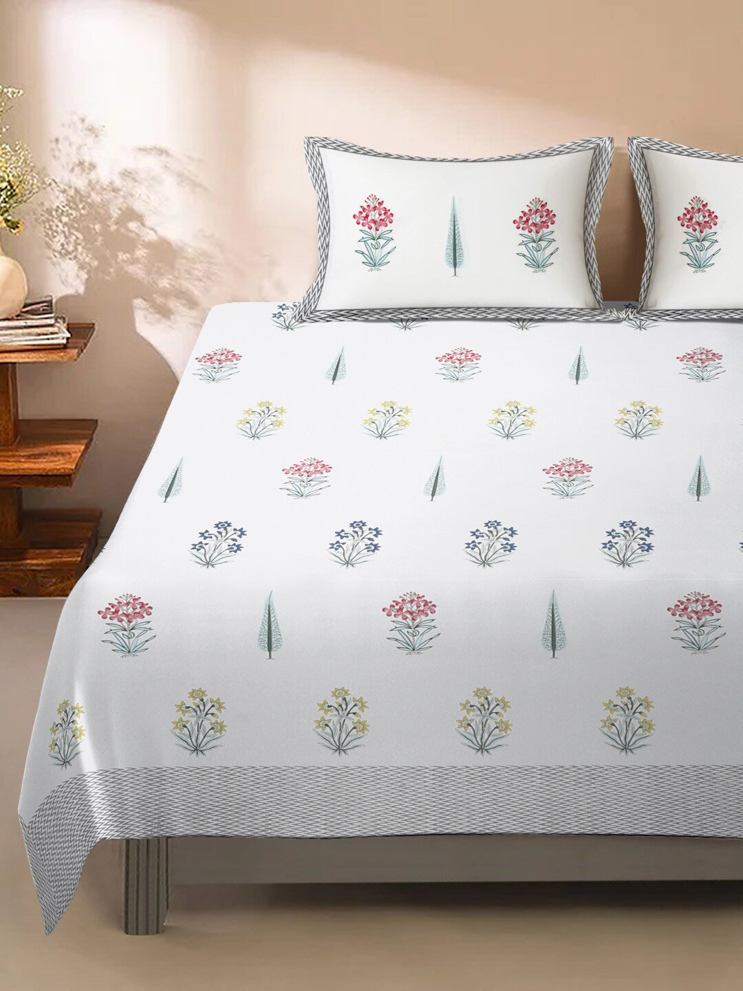 White & Grey Floral Pure Cotton King Bedsheet With 2 Pillow Covers
