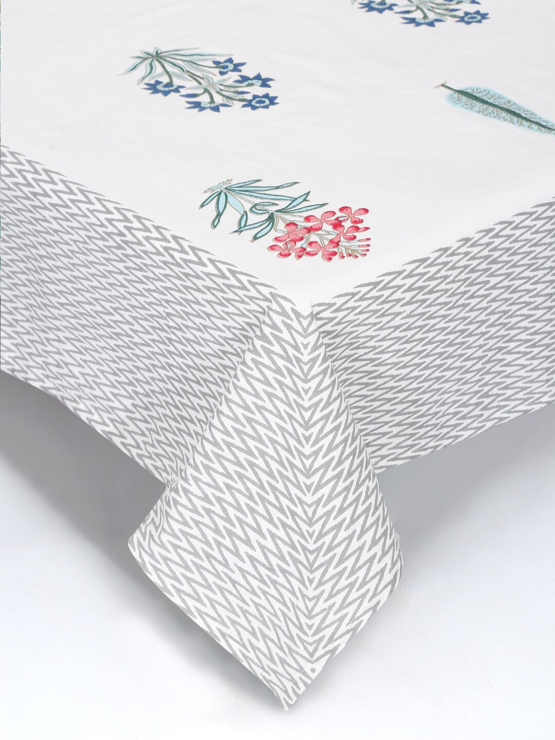 White & Grey Floral Pure Cotton King Bedsheet With 2 Pillow Covers